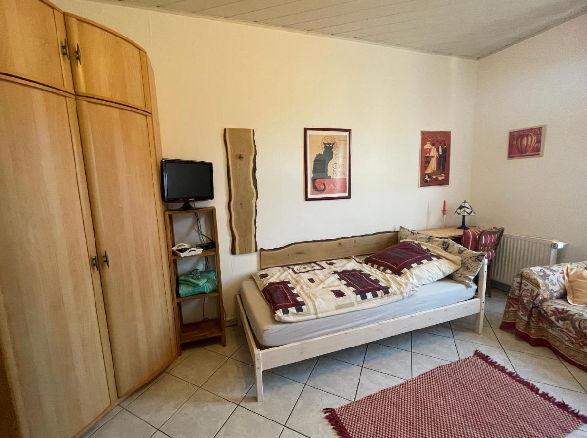 Schöne 2 Zimmer-wohnung, Nähe Messe, Balkon * Hannover